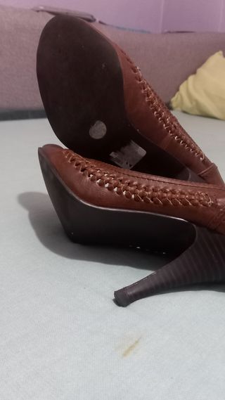 Zapatos tacón marrones