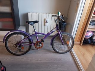 Bicicleta niña 20" púrpura, con marchas