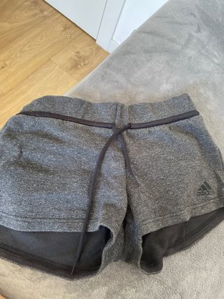 Shorts Adidas Gris - Cortos Deporte
