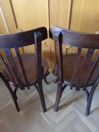 2 Sillas madera antiguas