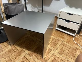 Mesa de centro moderna look metálico 