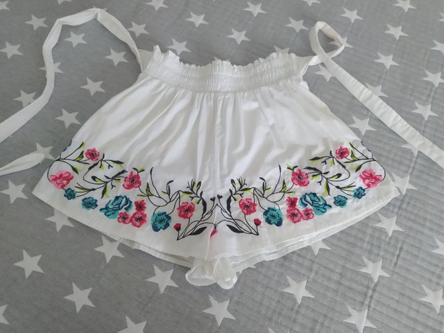 Shorts blancos bordados - nuevos