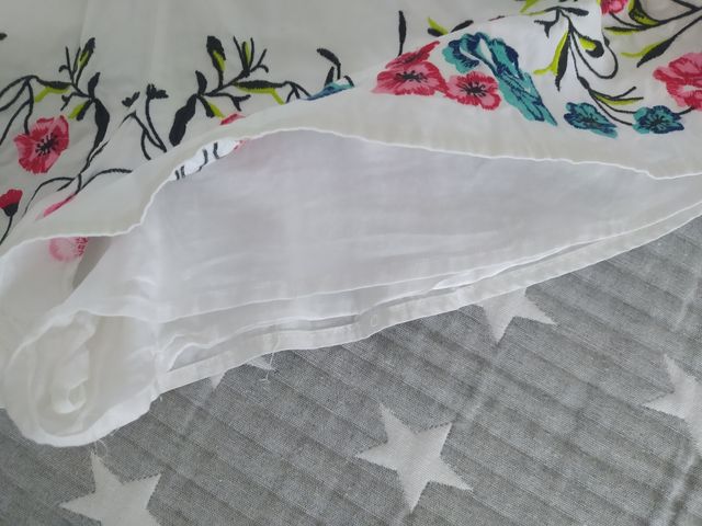 Shorts blancos bordados - nuevos