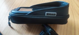 Soporte móvil  funda GPS , marca Shad