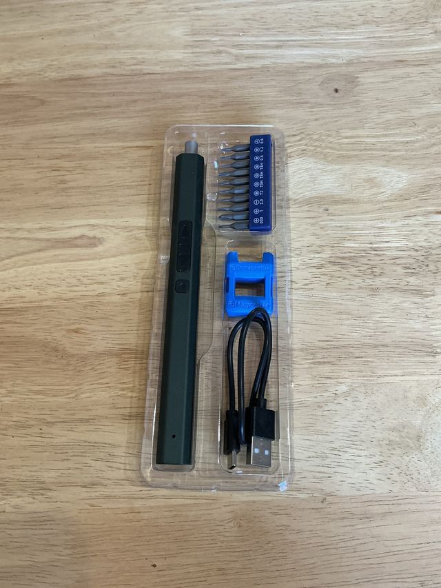 Destornillador eléctrico + bits