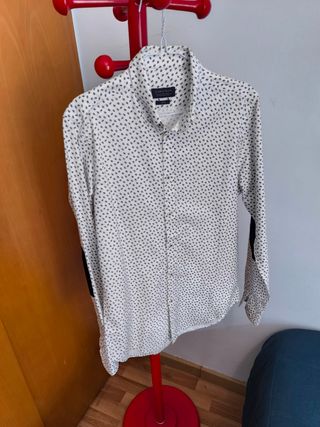 Lote chaquetas y camisas.