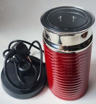 Batidor de leche Nespresso Aeroccino 3 roja