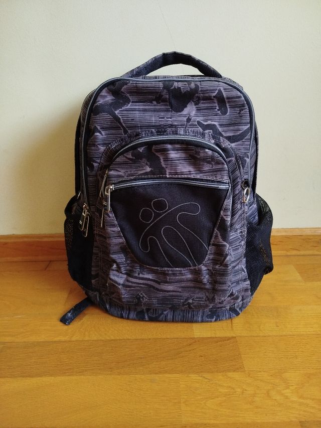 Mochila escolar - 4 bolsillos