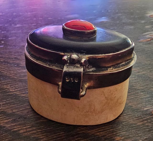 Pastillero antiguo marfil plata