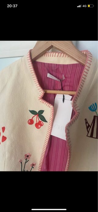 Chaqueta Zara bordada beige - M