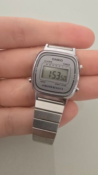 Reloj Casio vintage plateado