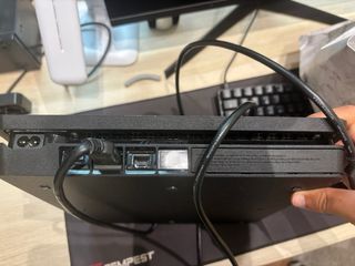 PS4 (PlayStation 4) negra