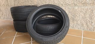 4 neumáticos 2 en medida 265/35R18 y2 en 245/40/18