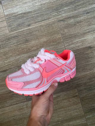 Zapatillas Nike Zoom Vomero 5 rosas