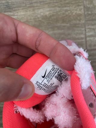 Zapatillas Nike Zoom Vomero 5 rosas