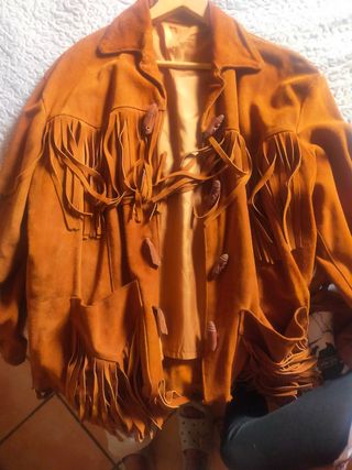 Chaqueta ante marrón flecos