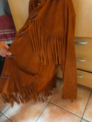 Chaqueta ante marrón flecos