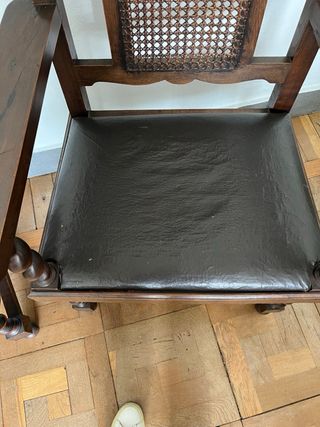 2 Sillones rústicos de madera