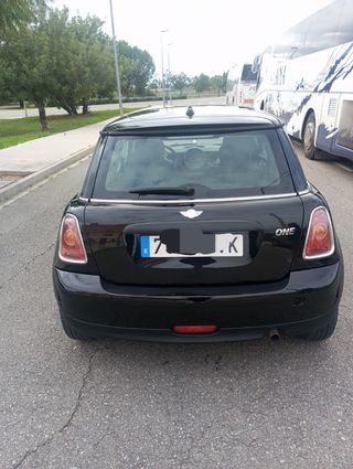 MINI one 2010