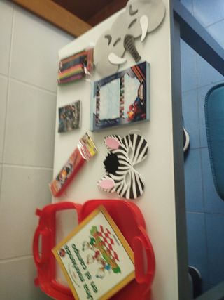 Lote escolar infantil: juego y máscaras