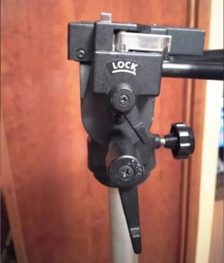 Trípode DAIWA profesional
