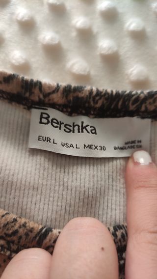 Top serpiente beige-marrón