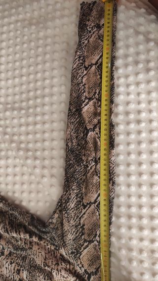 Top serpiente beige-marrón