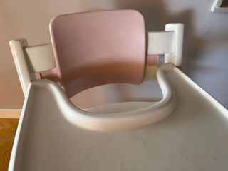 Trona Stokke Tripp Trapp blanca y accesorios