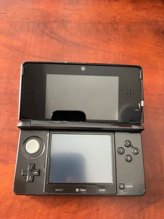Nintendo 3DS negra - 3 juegos