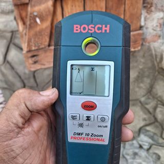 Detector Metales  construcción Bosch DMF 10 Zoom.