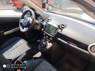 Mazda 2 2009