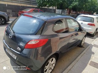 Mazda 2 2009