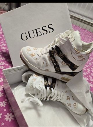 Zapatillas Guess blancas altas