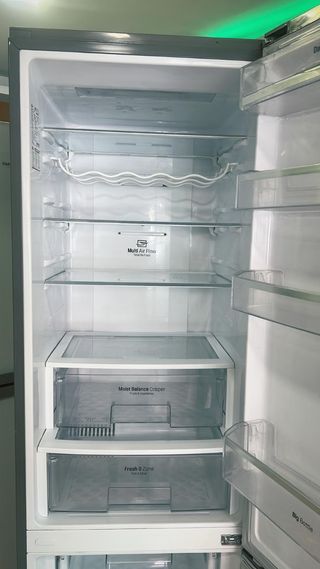 Nevera combi marca  LG no frost clase A++ 