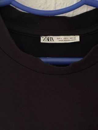 Camiseta Zara negra - Talla L 