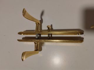 Manillas doradas puerta latón 