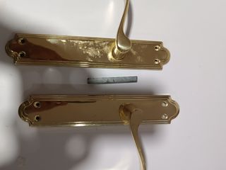 Manillas doradas puerta latón 