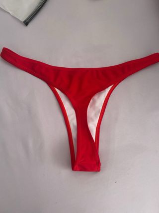 Tanga bikini roja Shein XXL