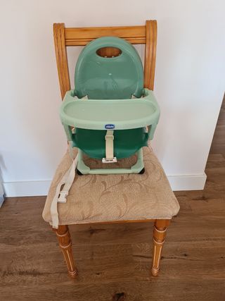 Trona portátil plegable de la marca Chicco