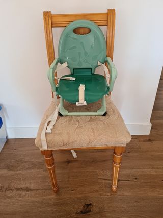 Trona portátil plegable de la marca Chicco