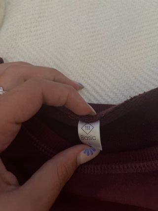 Sudadera USA color vino 