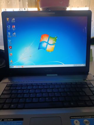 Portátil Sony Vaio - Gris Plata
