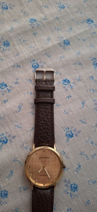 Reloj Giovanni dorado y marrón