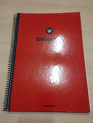 Lote 2 Cuadernos:
Papyrus y Uniextra