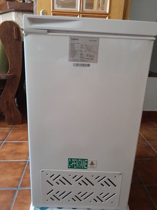 Arcón congelador y frigorífico de Cecotec 99L