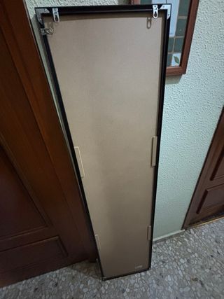 Espejo de cuerpo entero negro