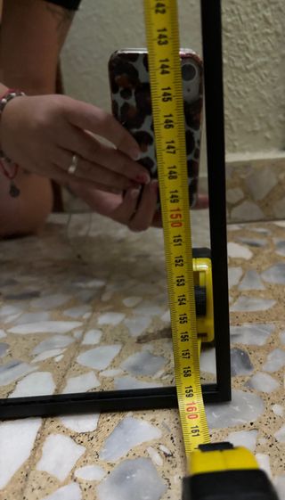 Espejo de cuerpo entero negro