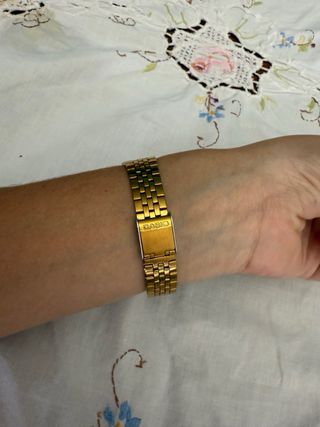Reloj Casio dorado vintage