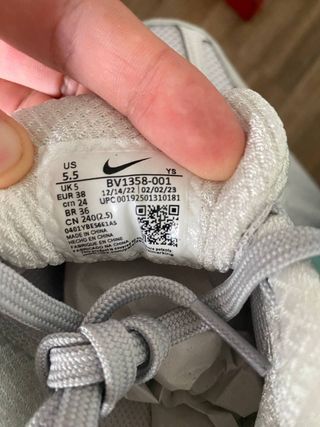 Zapatillas Nike Zoom Vomero 5 blancas