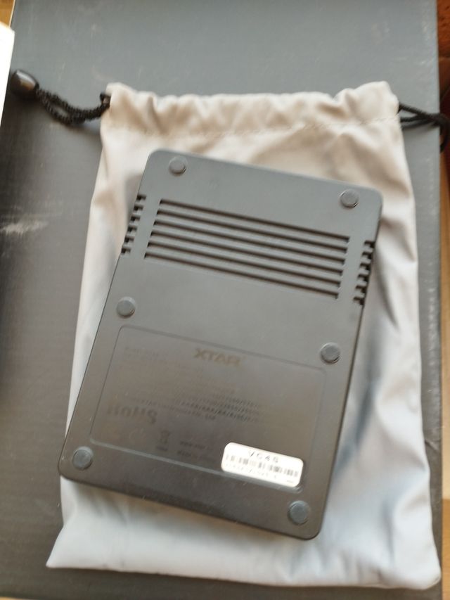 Cargador XTAR VC4S - 4 ranuras